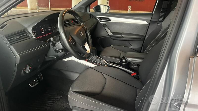 Usata Seat Arona XCELLENCE 95 CV (69 kW) 2019 Argento SUV