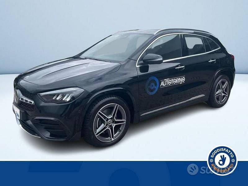 Nero metallizzato Usata 2025 Mercedes GLA180 Advanced Plus SUV | 41.600 € (Buon prezzo) - Immagine 1/3