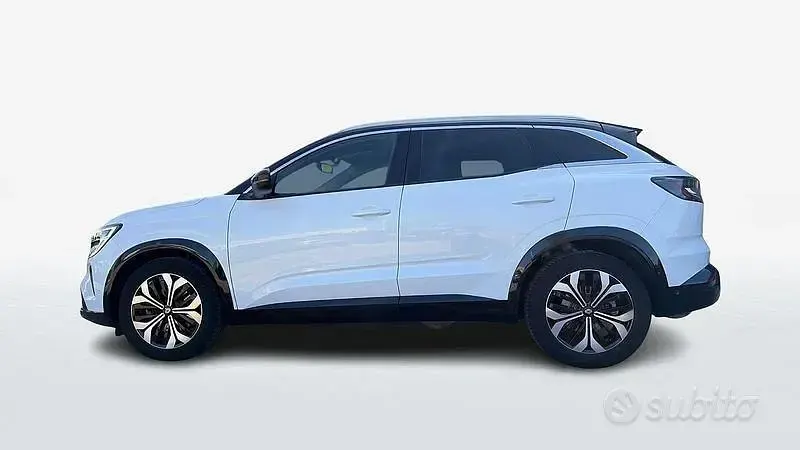 Usata Renault Austral Techno 200 CV (147 kW) 2023 Bianco SUV
