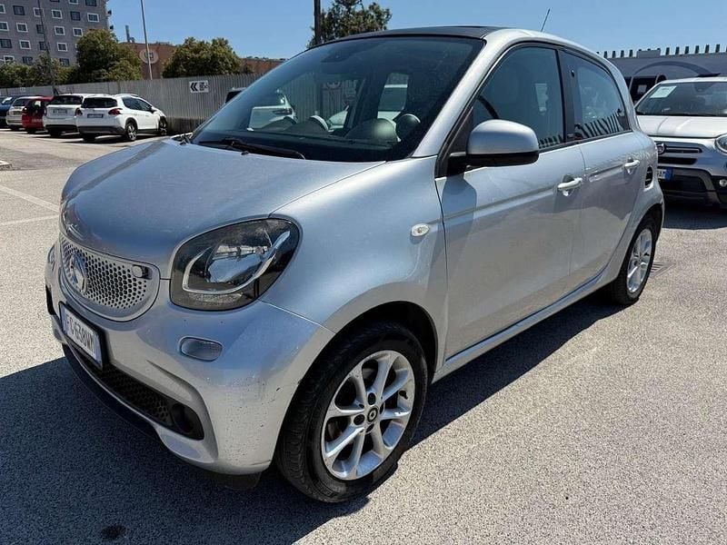 Argento Usata 2014 Smart ForFour Passion Due volumi | 5900 € (Ottimo prezzo) - Immagine 1/4