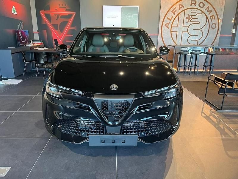 Nuova Alfa Romeo GT Junior 145 CV (106 kW) 2025 Nero SUV