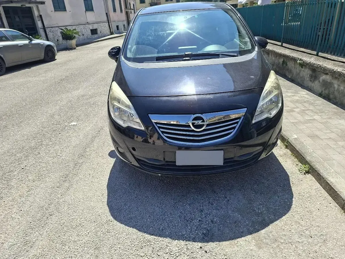 Usata Opel Meriva 75 CV (55 kW) 2010 Nero Monovolume