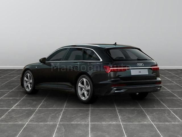 Usado Audi A6 S-Line 245 CV (180 kW) 2024 Negro Familiar