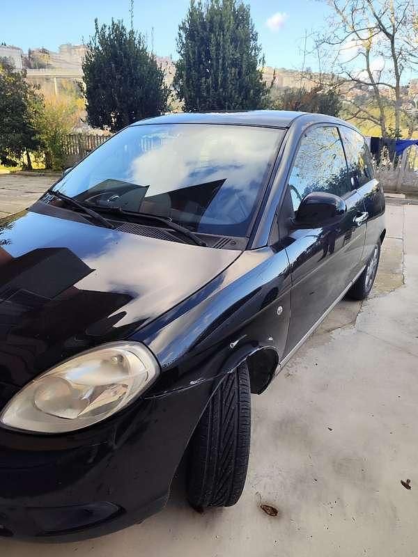 Usata Lancia Ypsilon 54 CV (39 kW) 2009 Utilitaria