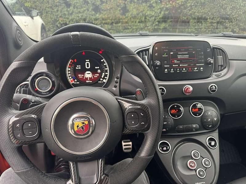 Usata Abarth 695 Competizione 179 CV (131 kW) 2024 Arancione Utilitaria
