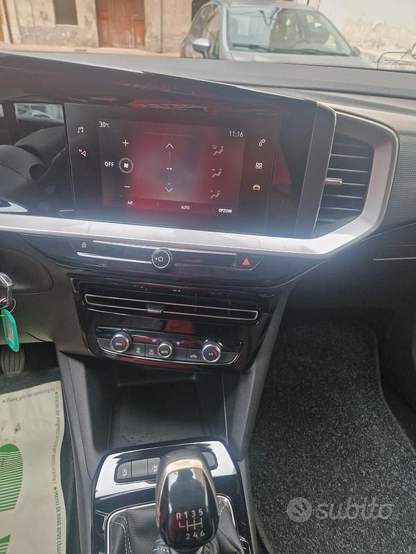 Usata Opel Mokka Ultimate 101 CV (74 kW) 2022 Nero SUV