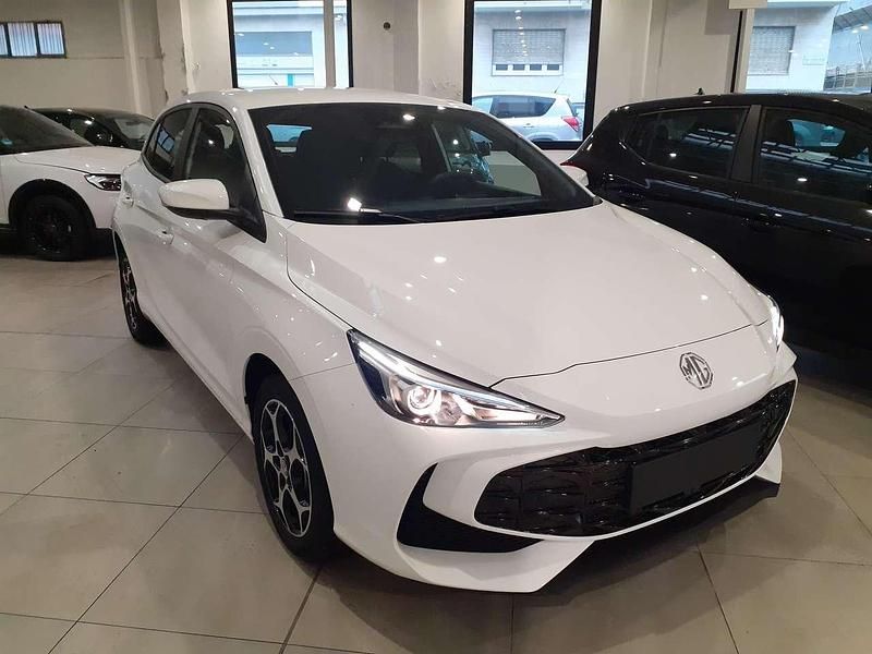 Nuova MG MG3 Luxury 102 CV (75 kW) 2026 Bianco Utilitaria