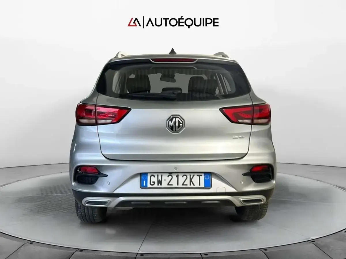 Usata MG ZS Luxury 111 CV (81 kW) 2024 Grigio SUV