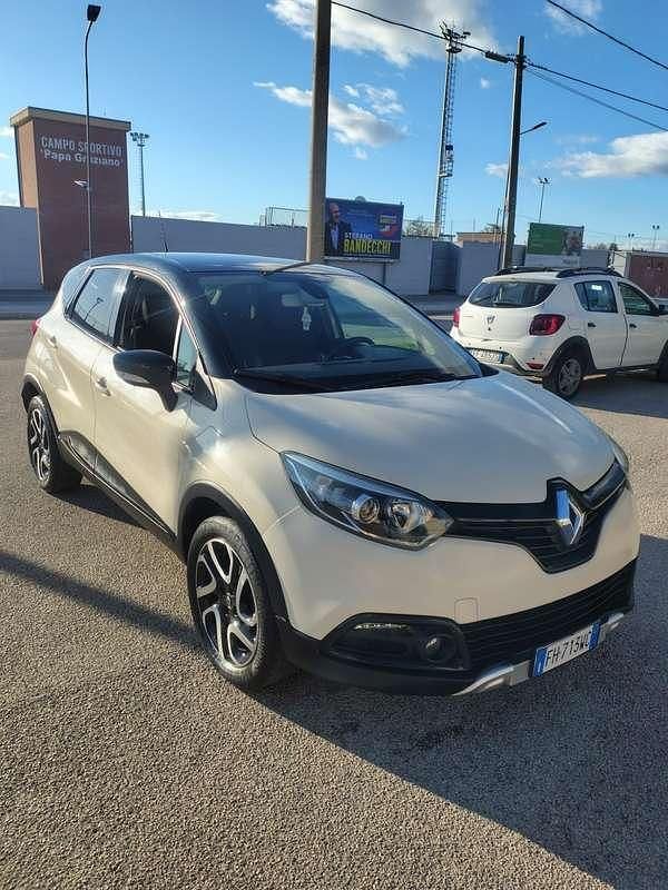 Usata 2017 Renault Captur SUV | 9800 € (Super prezzo) - Immagine 1/4
