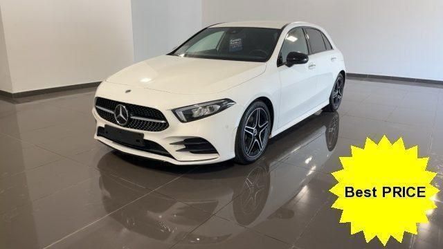 Usata Mercedes A180 AMG line 136 CV (100 kW) 2022 Bianco pastello Utilitaria