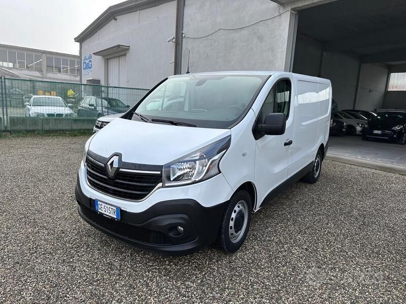 Bianco Usata 2021 Renault Trafic Monovolume | 14.500 € (Buon prezzo) - Immagine 1/4