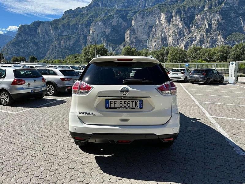 Usata Nissan X-Trail Acenta Premium 131 CV (96 kW) 2016 Bianco SUV