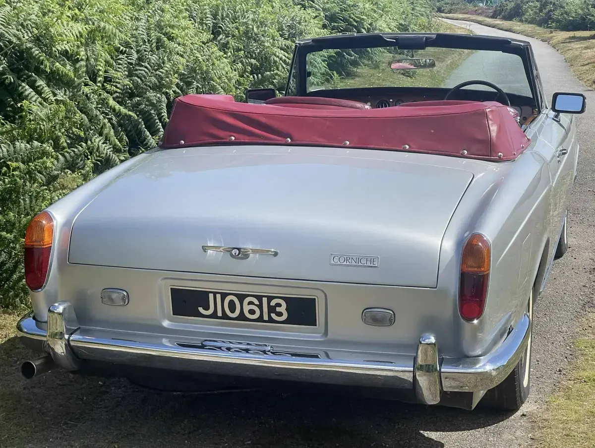 Usata Bentley Corniche 200 CV (147 kW) 1970 Argento Cabrio