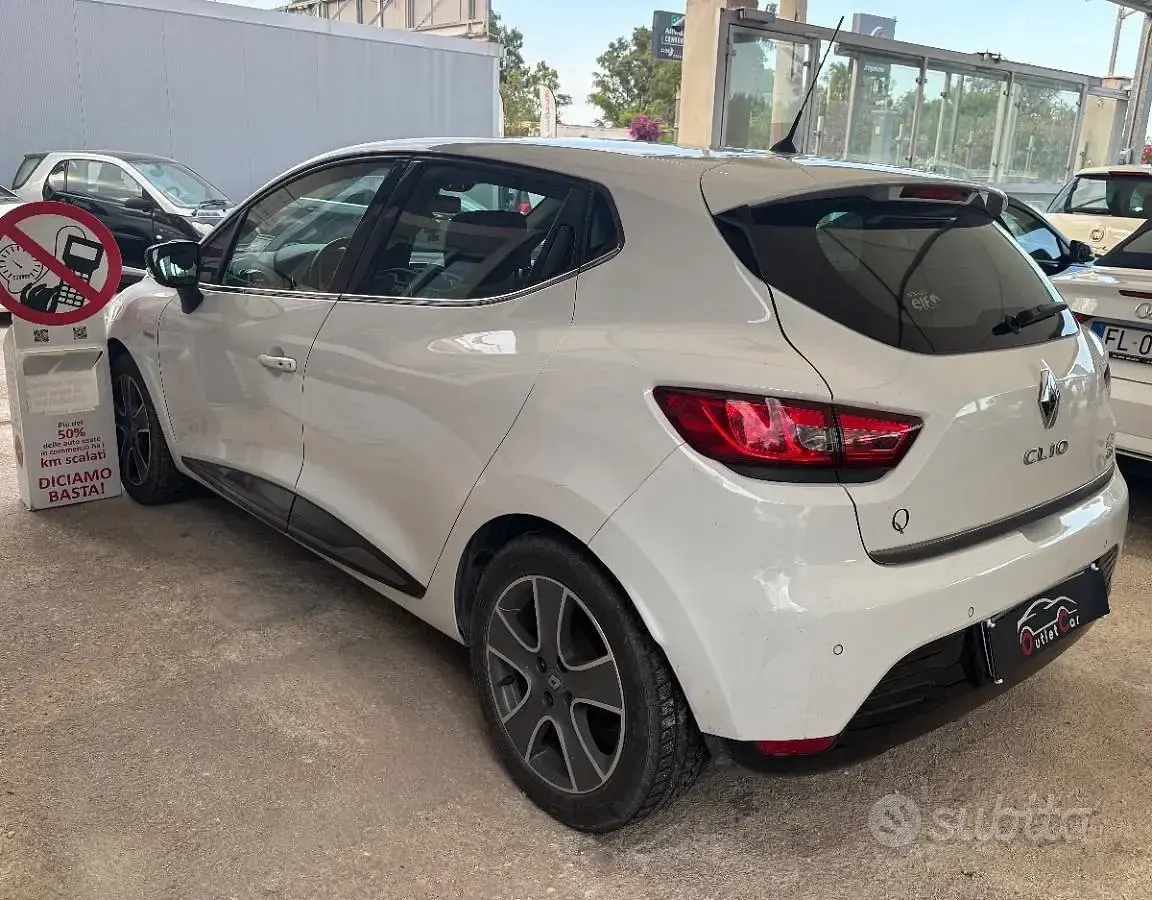 Usata Renault Clio IV 75 CV (55 kW) 2015 Bianco Berlina