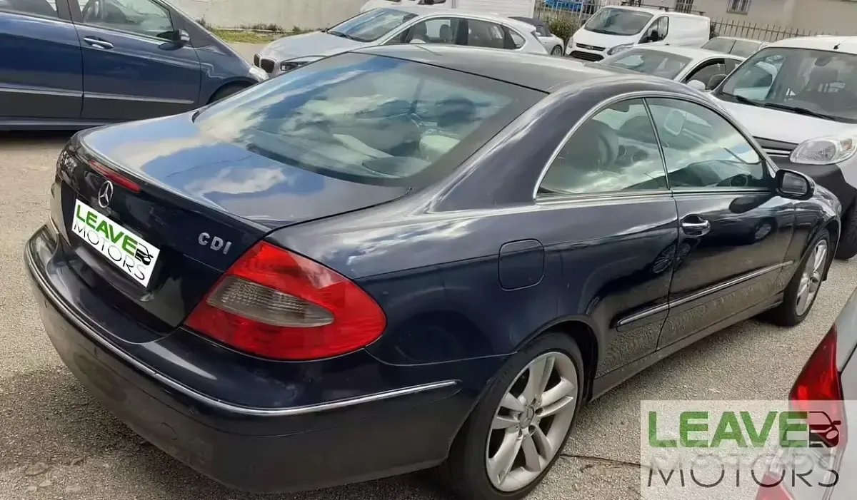 Usata Mercedes CLK220 Avantgarde 150 CV (110 kW) 2006 Blu Coupé