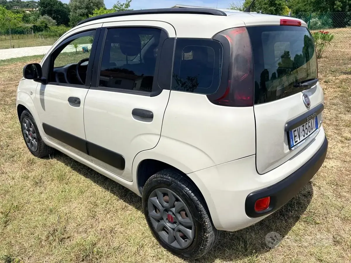 Usata Fiat Panda Lounge 80 CV (58 kW) 2014 Beige Utilitaria