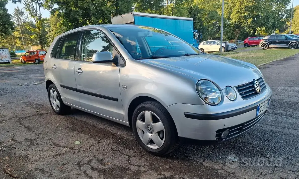Usata VW Polo Comfortline 75 CV (55 kW) 2004 Utilitaria