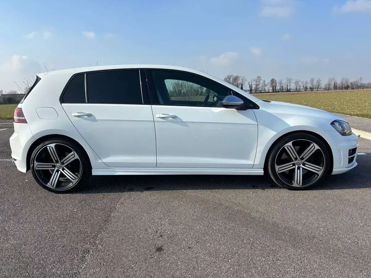 Usata VW Golf VII R 300 CV (220 kW) 2014 Bianco Berlina