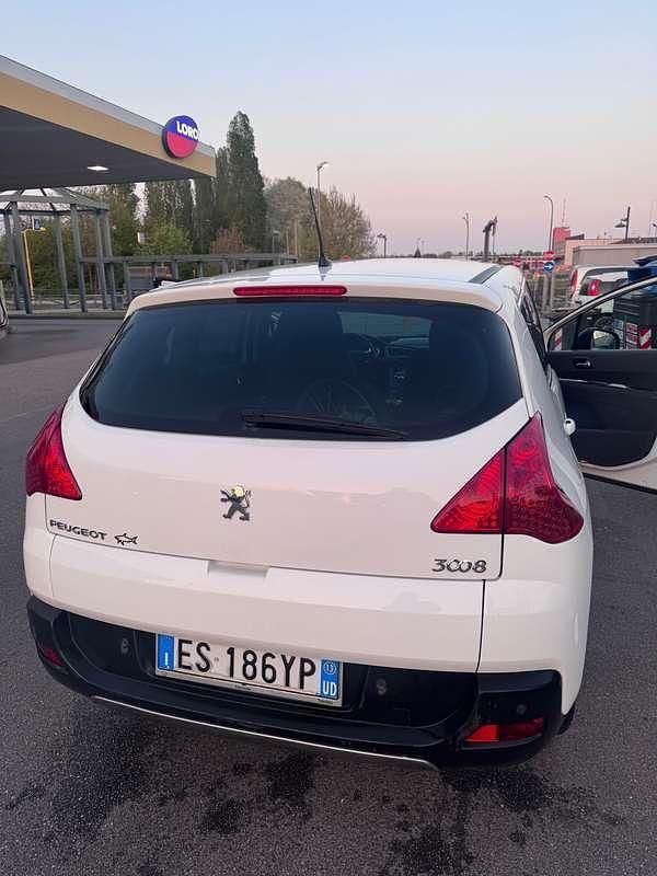 Occasion Peugeot 3008 Business-Line 111 ch (81 kW) 2014 Blanc Break