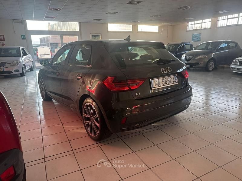 Käytetty Audi A1 Ambiente 116 HP (85 kW) 2020 Katumaasturi