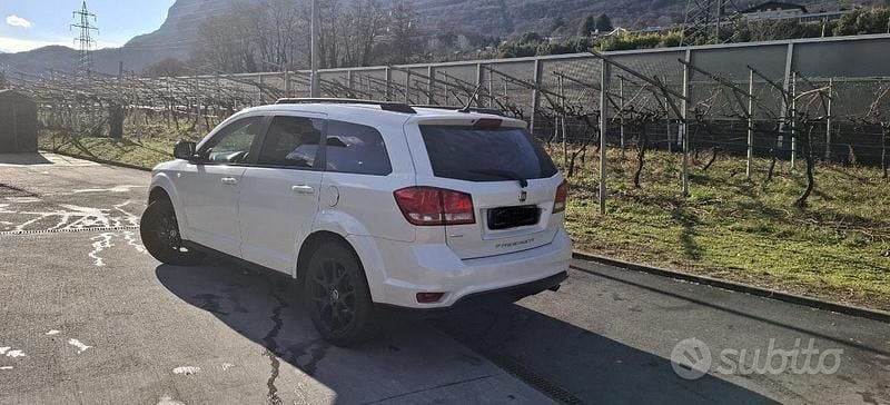 Usata Fiat Freemont Black Code 170 CV (125 kW) 2014 Bianco SUV