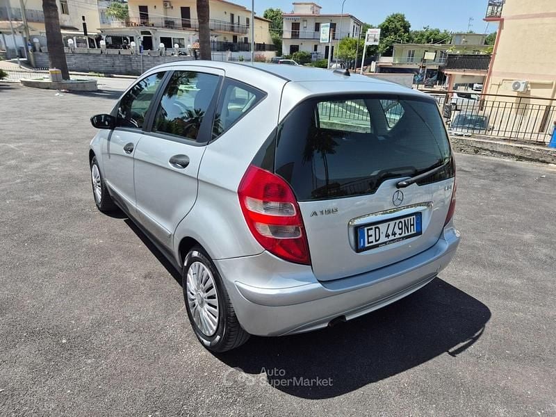Usata Mercedes A160 Elegance 82 CV (60 kW) 2006 Argento Berlina