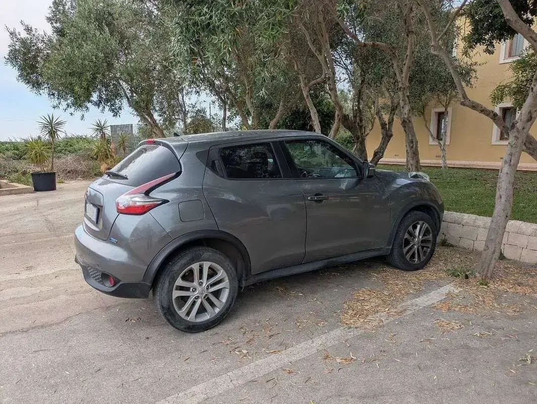 Usata Nissan Juke Acenta 110 CV (80 kW) 2016 Grigio SUV