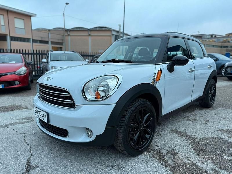 Usata Mini Cooper D Countryman 111 CV (81 kW) 2015 Bianco SUV