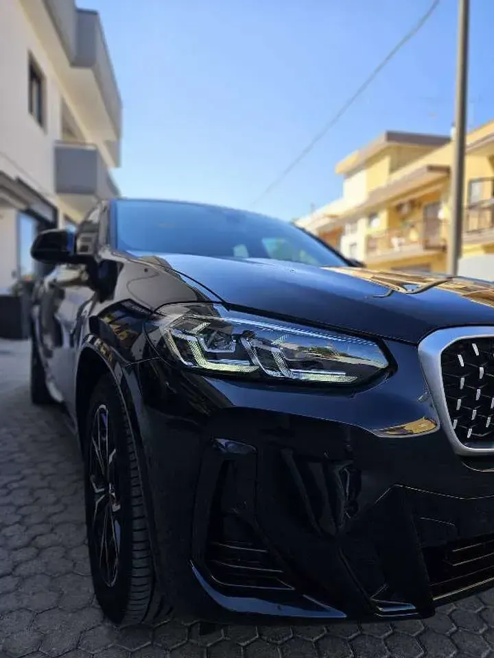 Usata BMW X4 M Sport 190 CV (139 kW) 2023 Blu/azzurro SUV