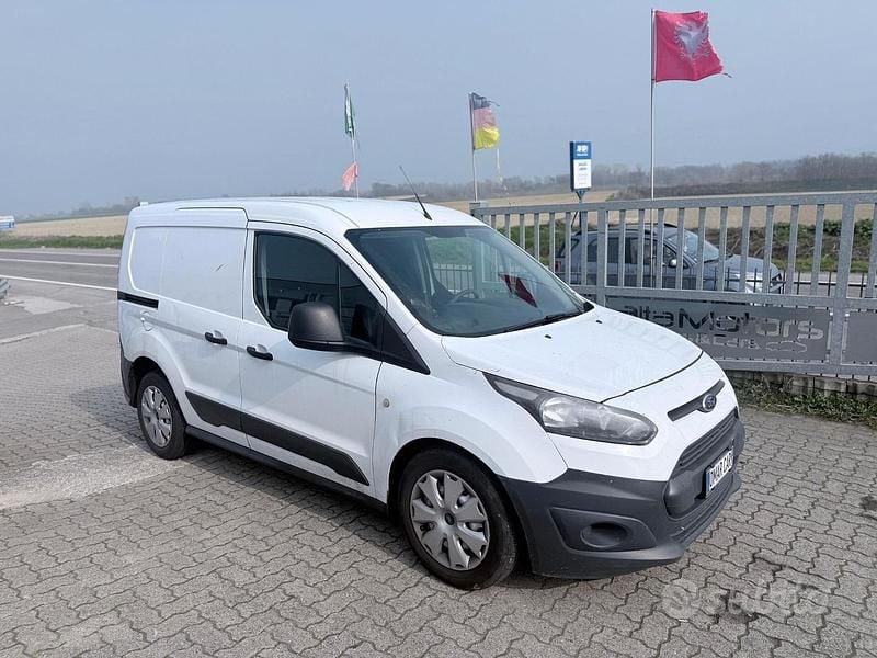 Usata Ford Transit 95 CV (69 kW) 2015 Bianco Monovolume