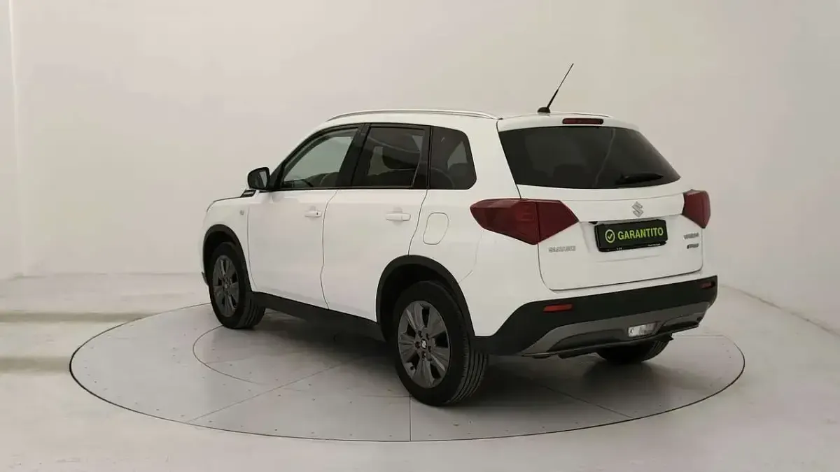 Usata Suzuki Vitara Cool 129 CV (94 kW) 2023 Bianco SUV