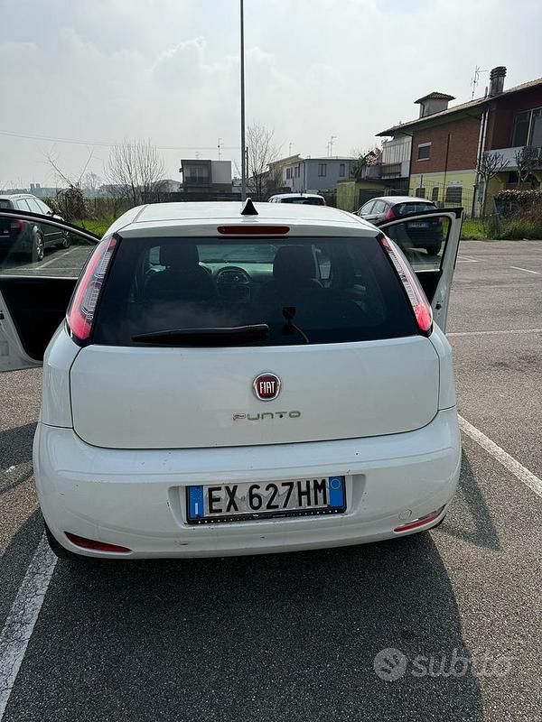 Usata Fiat Grande Punto Street 2014 Bianco Utilitaria