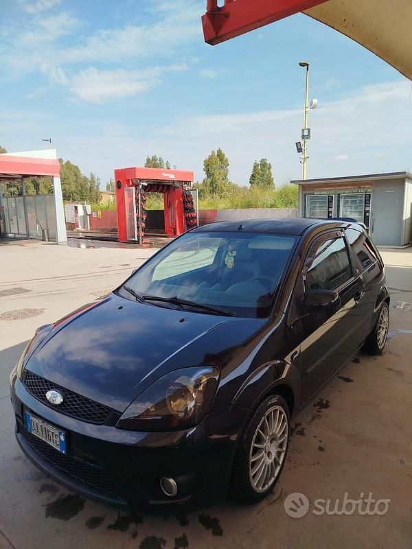 Usata Ford Fiesta S 90 CV (66 kW) 2007 Utilitaria