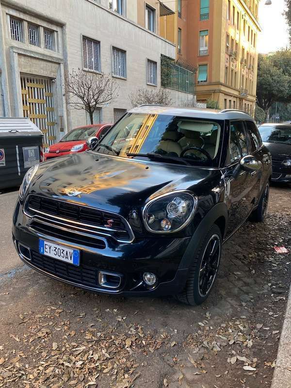 Nero Usata 2015 Mini Cooper SD Countryman SUV | 17.900 € - Immagine 1/4