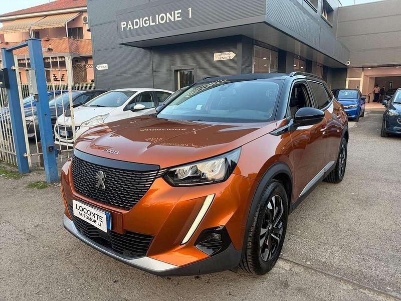 Usata Peugeot 2008 Allure 131 CV (96 kW) 2021 Arancione SUV