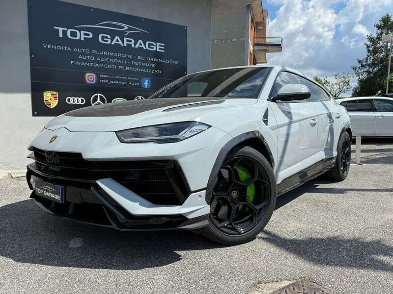Usata Lamborghini Urus 666 CV (489 kW) 2024 Grigio hati SUV
