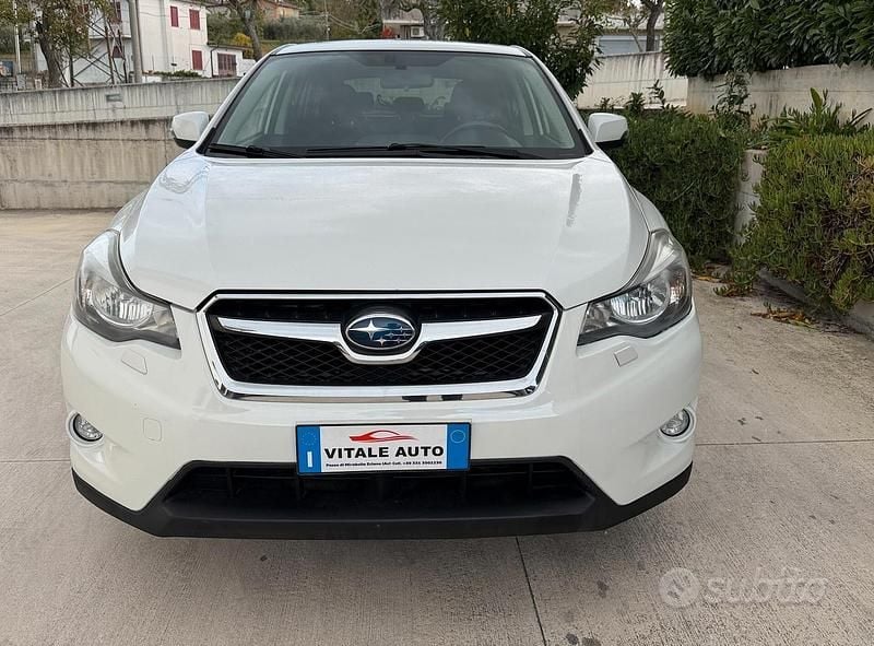 Bianco Usata 2013 Subaru XV Exclusive+ SUV | 5900 € (Buon prezzo) - Immagine 1/4
