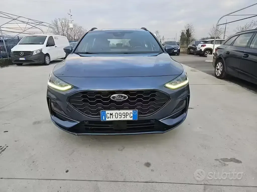 Usata Ford Focus ST-Line 125 CV (91 kW) 2023 Blu Station wagon