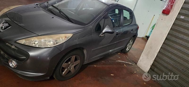 Usata Peugeot 207 2009 Grigio Berlina
