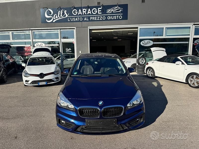 Blu Usata 2015 BMW 218 Tre volumi | 8900 € (Buon prezzo) - Immagine 1/4