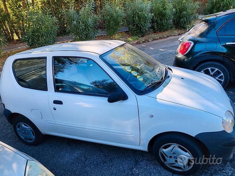 Usata Fiat 600 54 CV (39 kW) 2007 Utilitaria