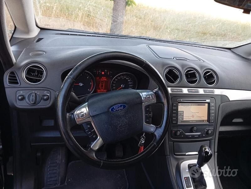 Usata Ford S-MAX S 140 CV (102 kW) 2014 Nero Monovolume