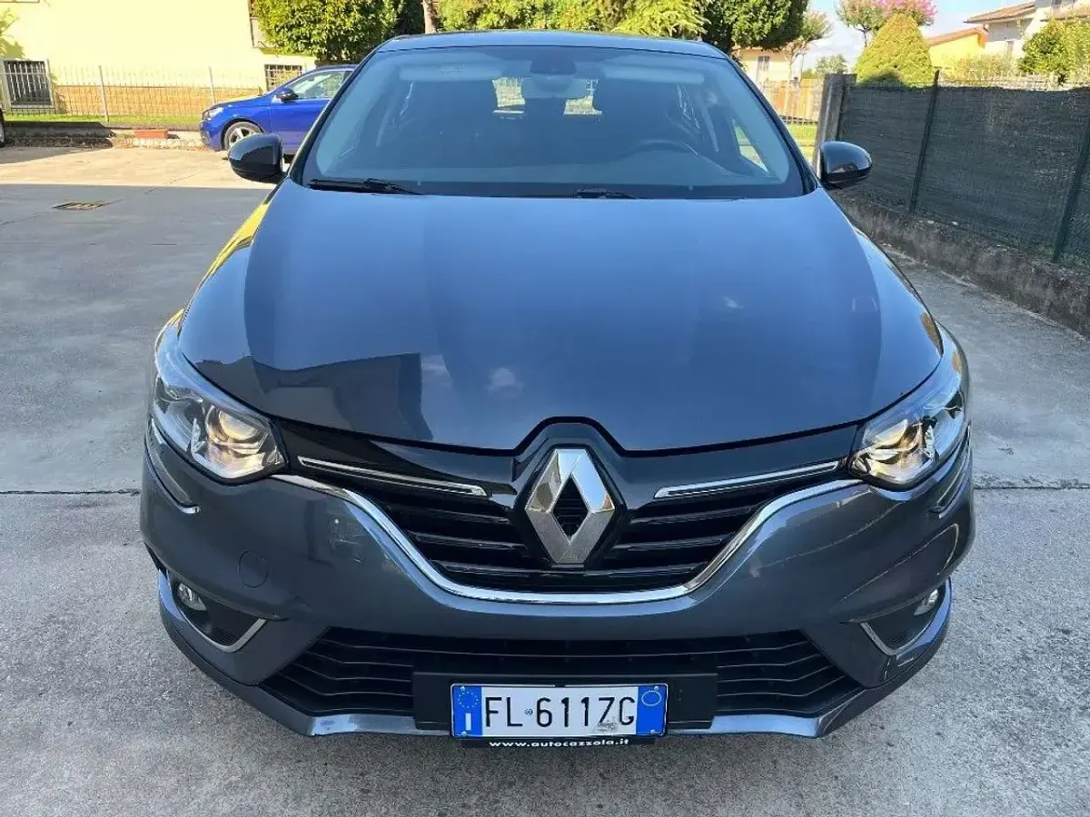 Usata Renault Mégane IV 110 CV (80 kW) 2018 Grigio Berlina