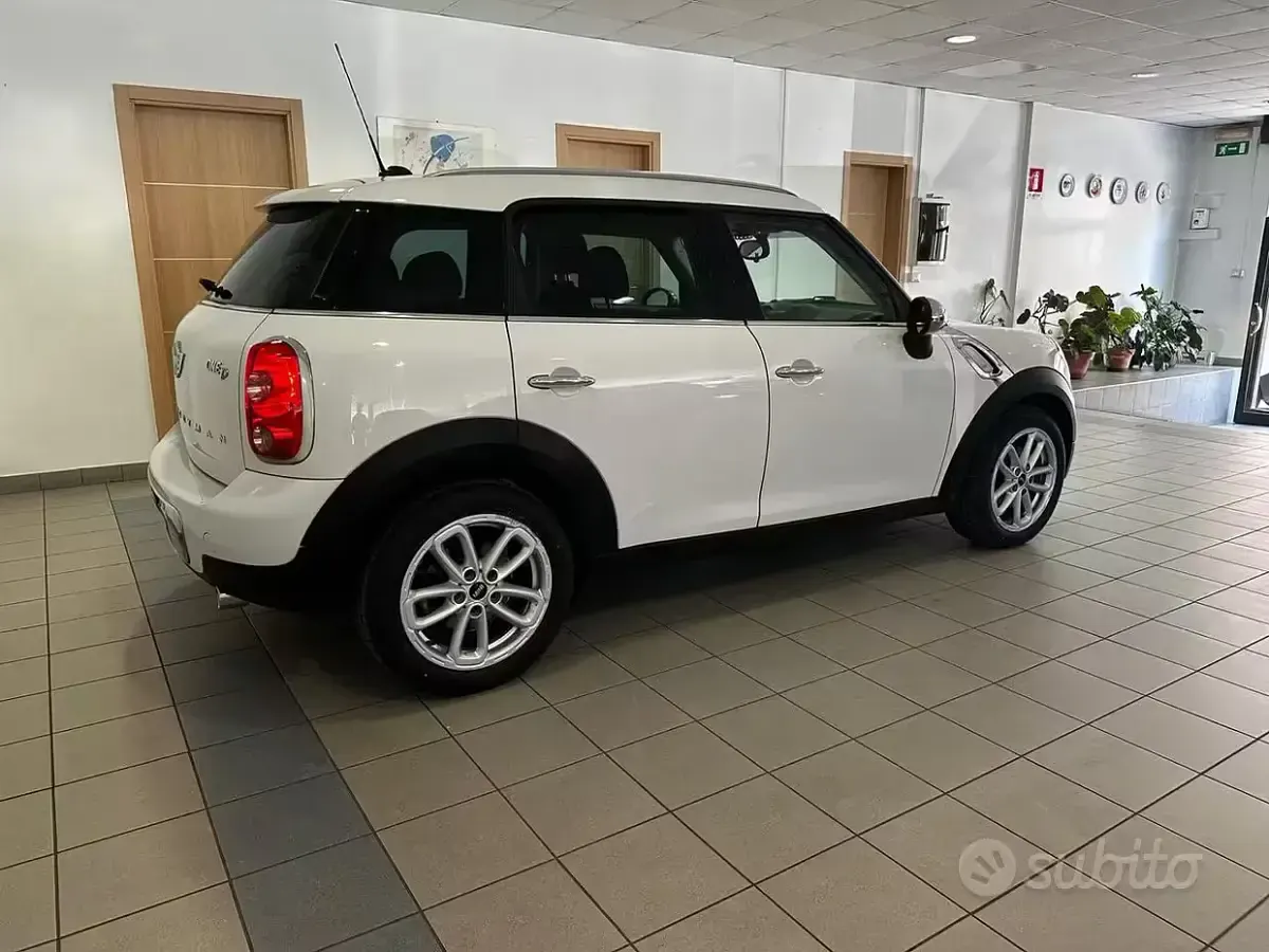 Usata Mini One D Countryman 90 CV (66 kW) 2015 Bianco metallizzato SUV