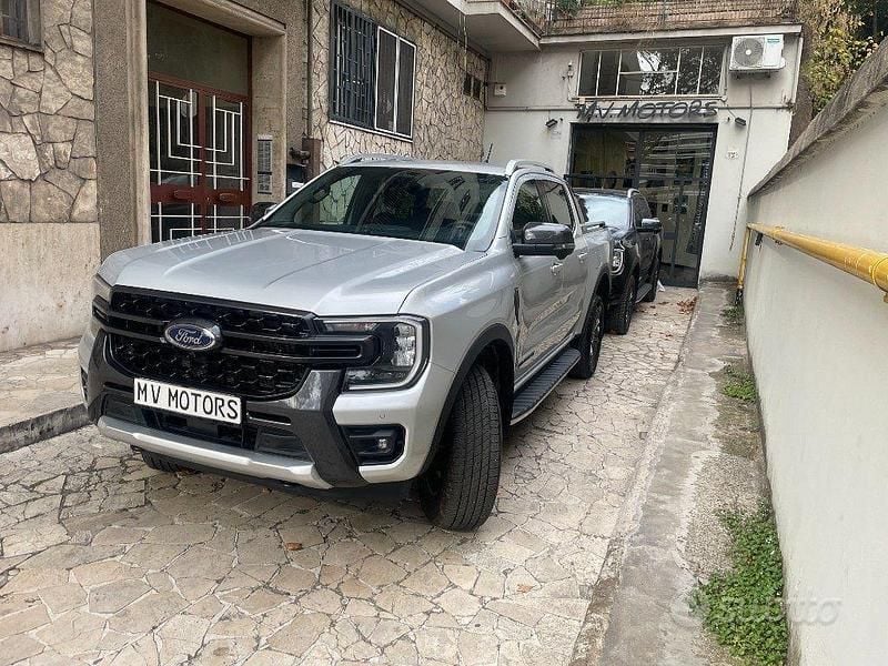 Usata Ford Ranger Wildtrack 205 CV (150 kW) 2024 Grigio Pick-up