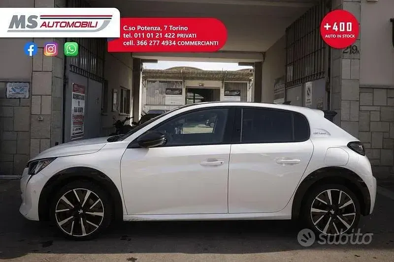 Usata Peugeot 208 GT-line 101 CV (74 kW) 2020 Bianco Utilitaria