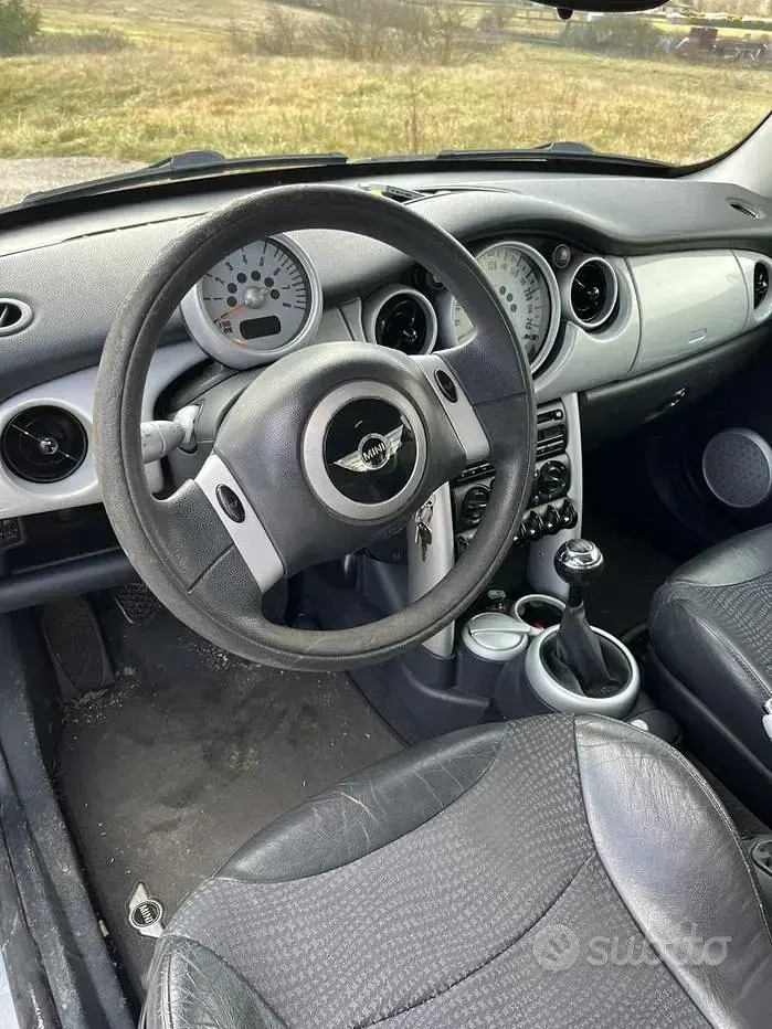 Usata Mini Cooper 116 CV (85 kW) 2003 Verde Utilitaria