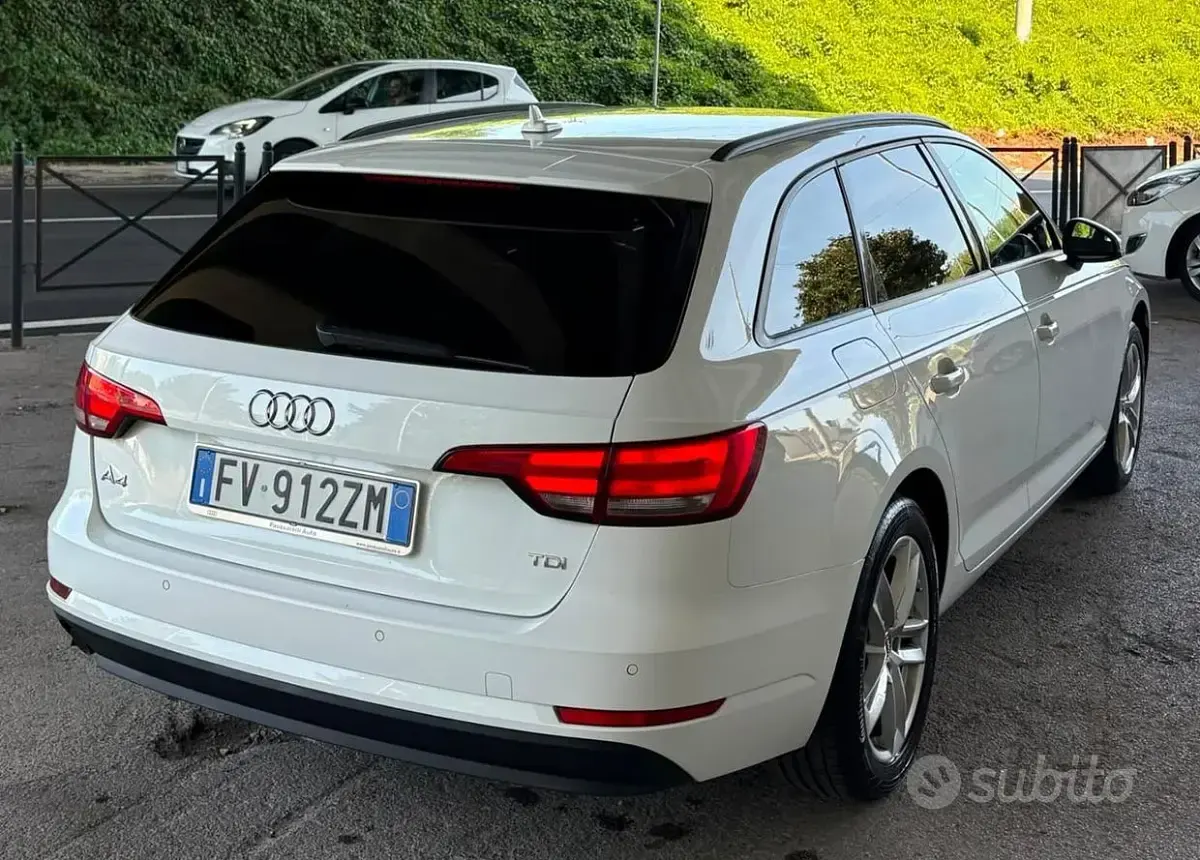 Usata Audi A4 150 CV (110 kW) 2019 Bluazzurro Station wagon
