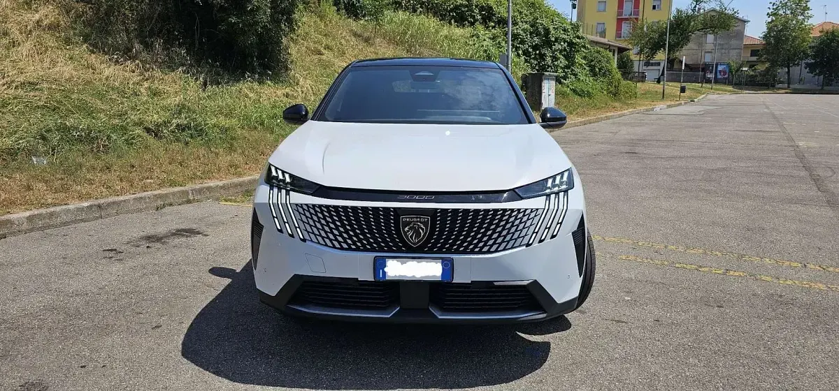 Usata Peugeot 3008 GT-line 150 CV (110 kW) 2025 SUV