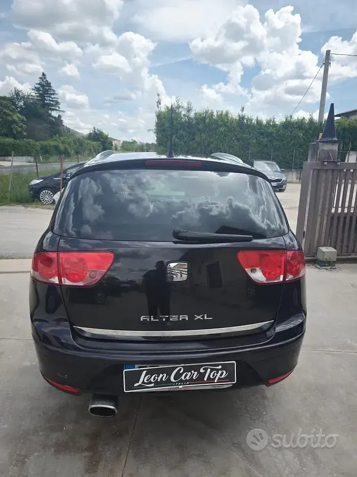 Usata Seat Altea XL 105 CV (77 kW) 2013 Nero Monovolume